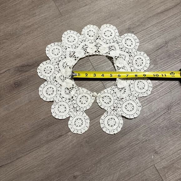 Handmade Crochet Cottagecore Victorian Lace Detachable Collar White - Picture 3 of 4